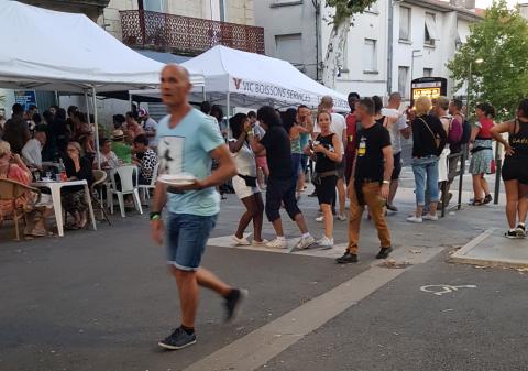 Tempo Latino Arena - the street market Tempo Latino Arena - the street market